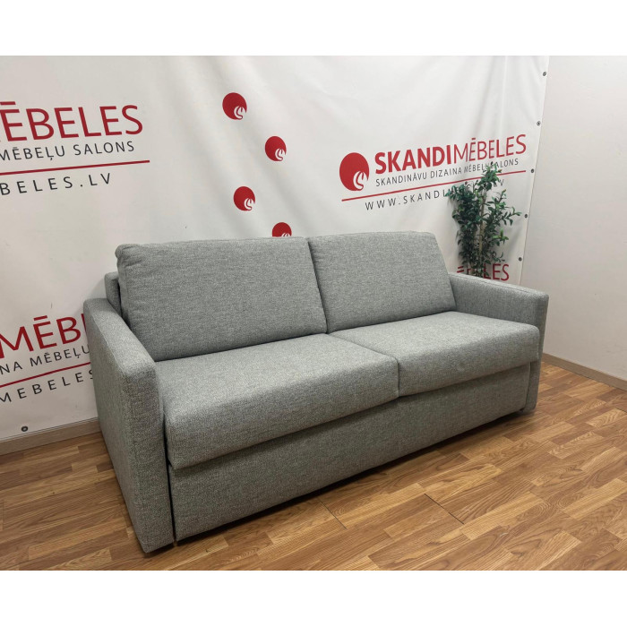 Sofa ELBEKO (Dvigulė, ištraukiama, safyro)(Ekspozicija) Sofa ELBEKO (Dvigulė, ištraukiama, safyro)(Ekspozicija)